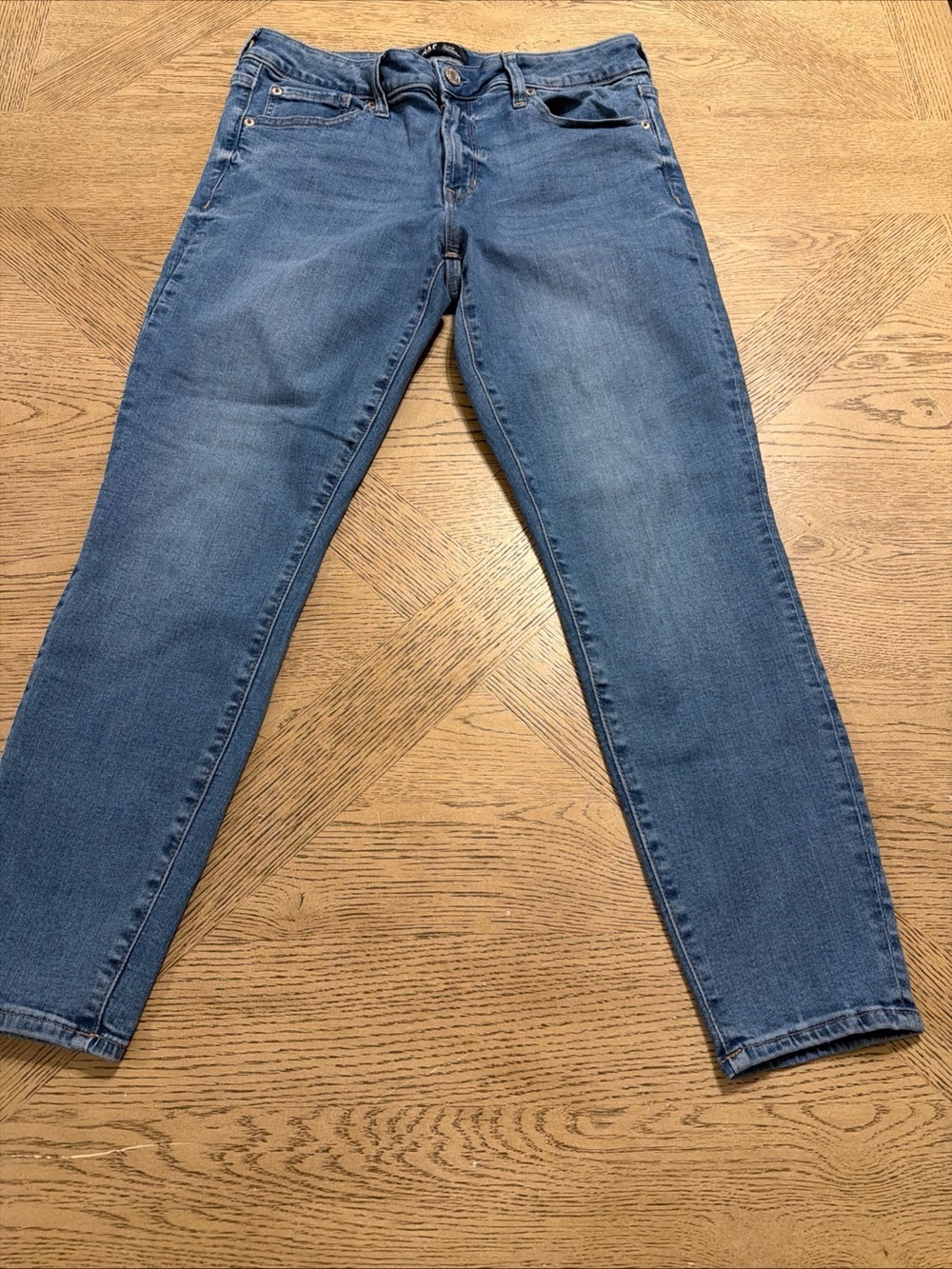 Gap Girlfriend Capri Jeans Mid Rise Women Size 12/31R10P Universal Legging Stret